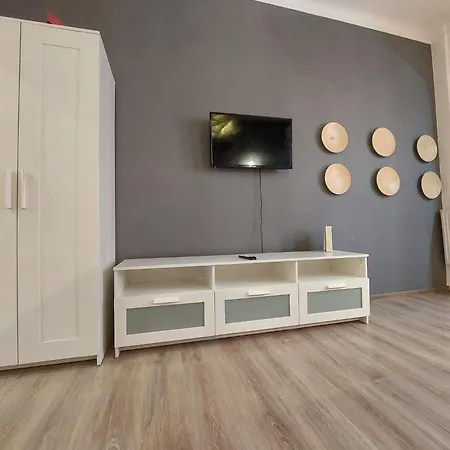 Continental Apartment *