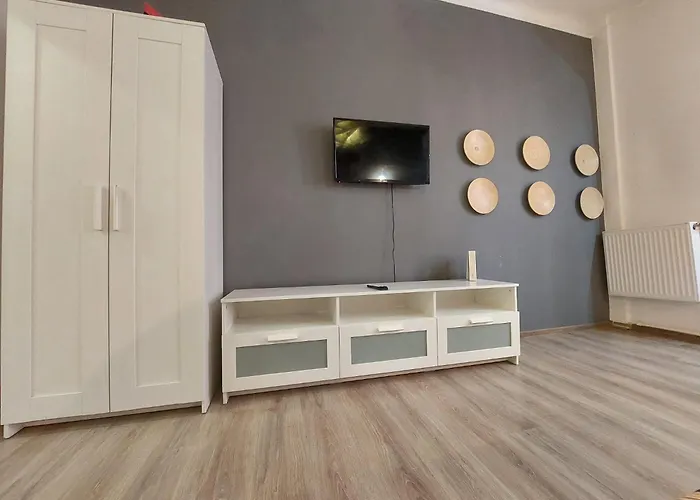 Continental Apartment *